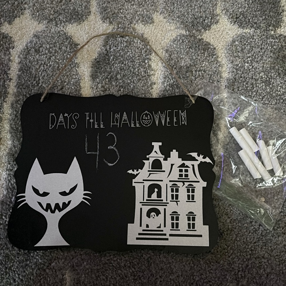 Day till Halloween chalkboard